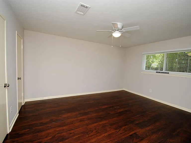 10659 Northbrook Dr — Photo 14