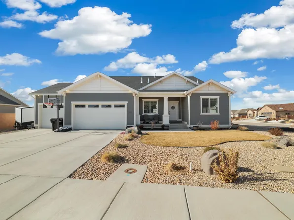 330 S Sherratt Dr, Cedar City, UT 84720