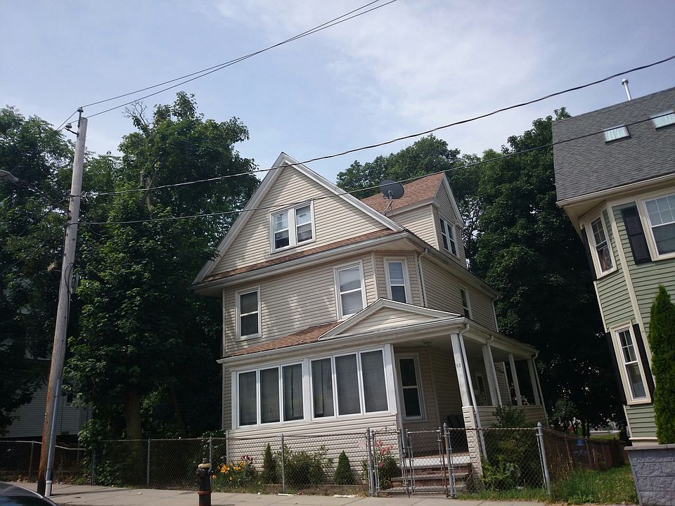 2nd image of 65 Mascot St