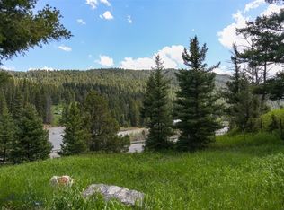 43125 Gallatin Rd, Gallatin Gateway, MT 59730