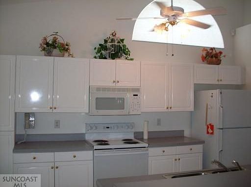 4th image of 2517 Estancia Blvd
