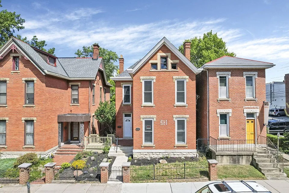 42 King Ave #B
