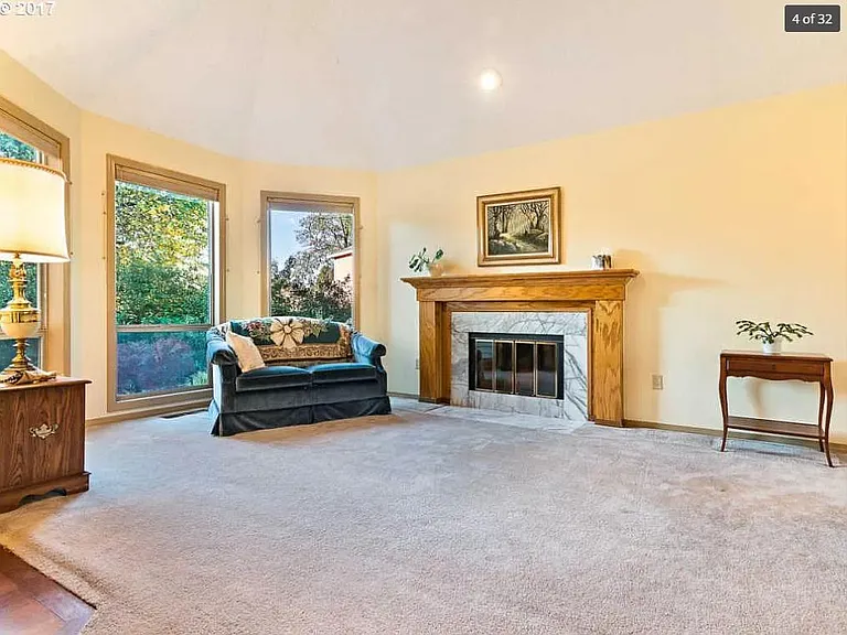 1232 NW Weybridge Way — Photo 4