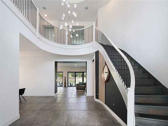3rd image of 8591 Dream Falls Street