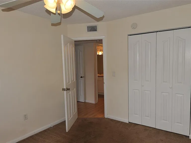 501 SW 75th St #A14 — Photo 32