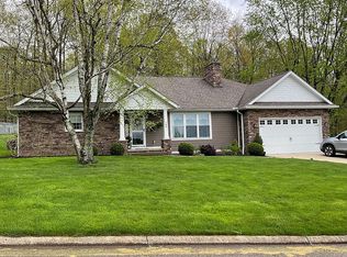 100 Woodland Dr, Millersburg, OH 44654