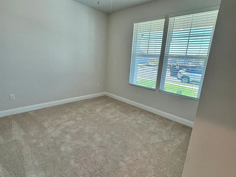 7477 Linda Vista Ln — Photo 6