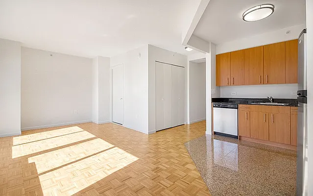 Rented by Mirador Real Estate | media 3