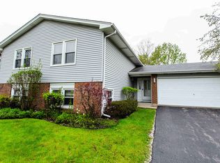 348 Horatio Blvd, Buffalo Grove, IL 60089