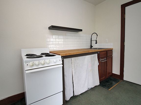 5th image of 6628-6630 NE Garfield Ave #6628