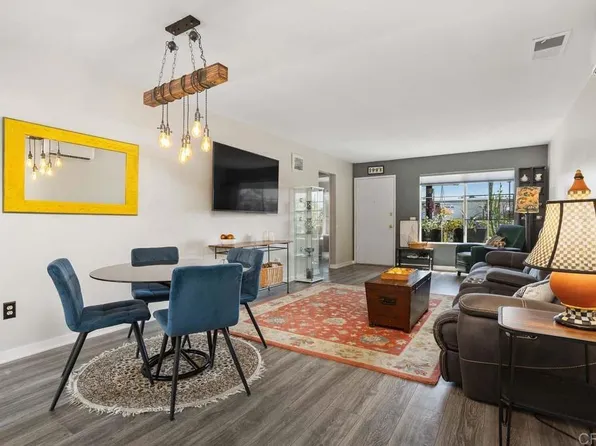 1529 Temple Heights Dr, Oceanside, CA 92056