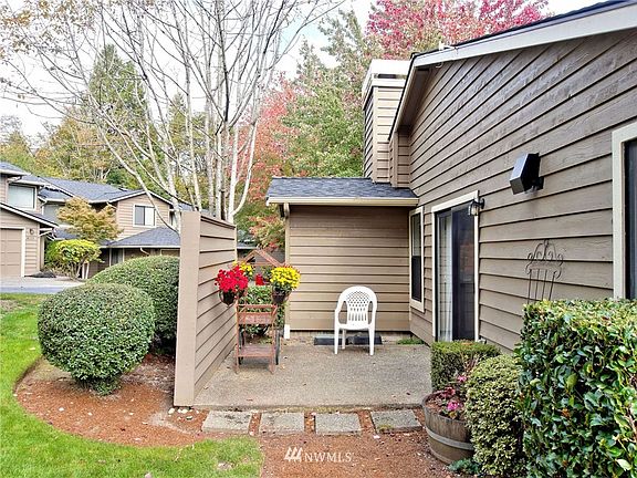 4th image of 15910 NE 41st. Street