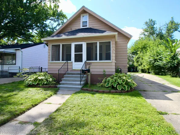 347 W Robert Ave, Hazel Park, MI 48030