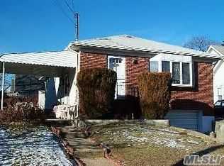178 Sweezy Ave, Freeport, NY 11520