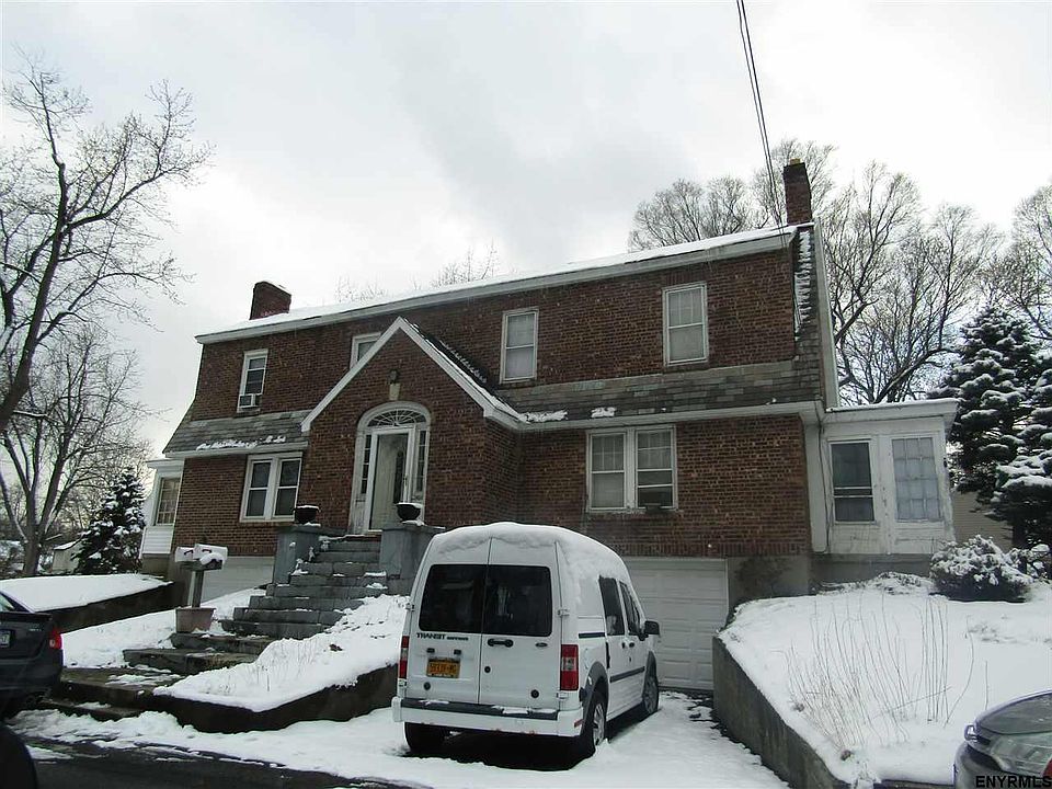 2nd image of 63 Spring Ave