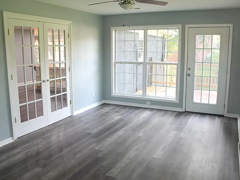 2226 Windcrest Dr — Photo 6