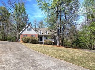 10 Carriage Ln NW, Cartersville, GA 30120