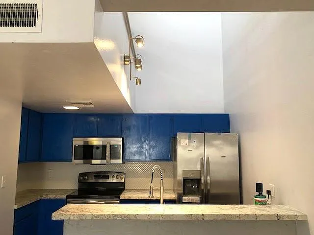 1432 W Emerald Ave — Photo 11