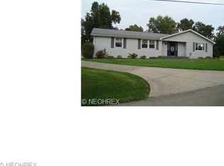 2982 Jenkins Dr, Zanesville, OH 43701