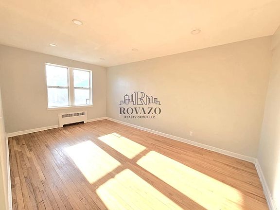 4th image of 356-355 Stuyvesant Ave #101A