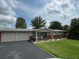 1506 Longview Dr, Campbellsville, KY 42718