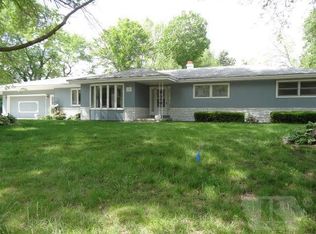 515 13th Ave, Grinnell, IA 50112