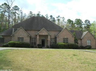 197 Pebble Beach Dr, Little Rock, AR 72212