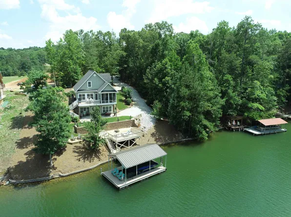 318 New Harmony Dr, Lineville, AL 36266