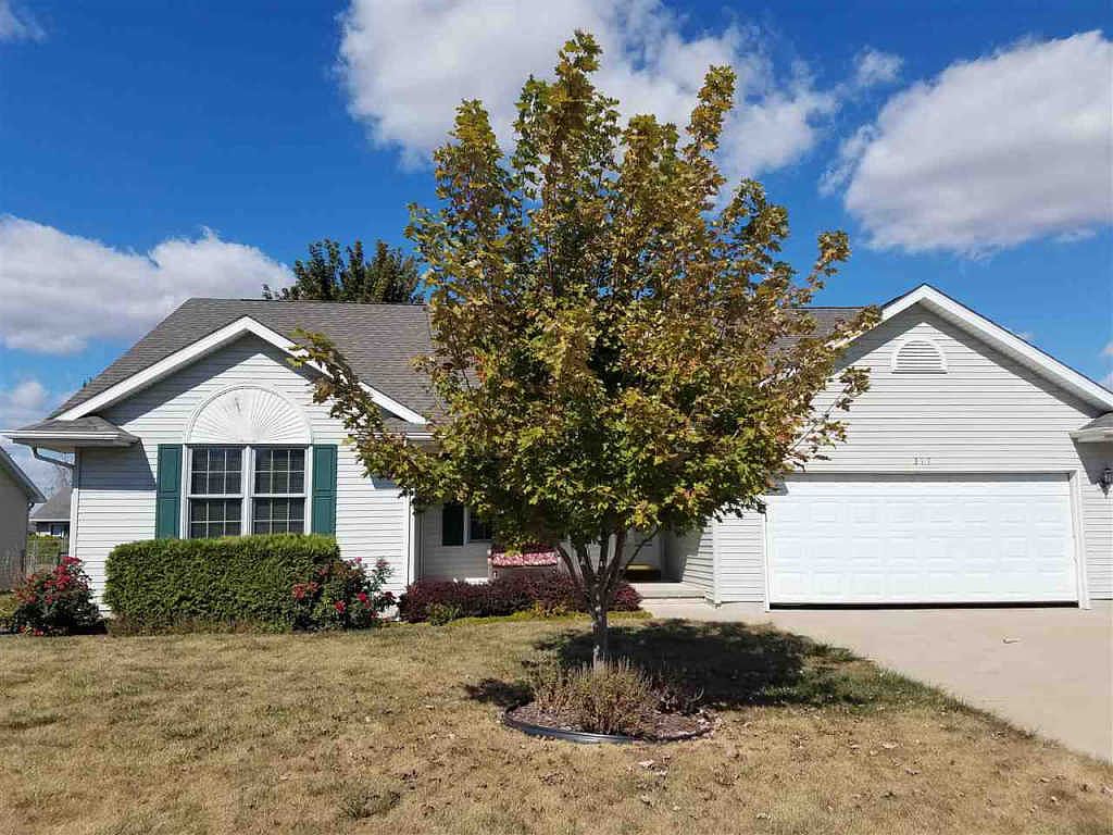 317 Lake Lida Ln, Rochelle, IL 61068 Zillow