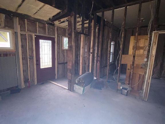 5th image of 3031 W St Paul AVENUE