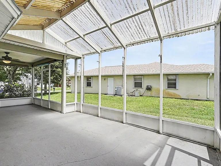 880 Vocelle Ave — Photo 23