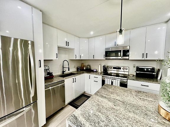 5th image of 2958 SW 12th Street