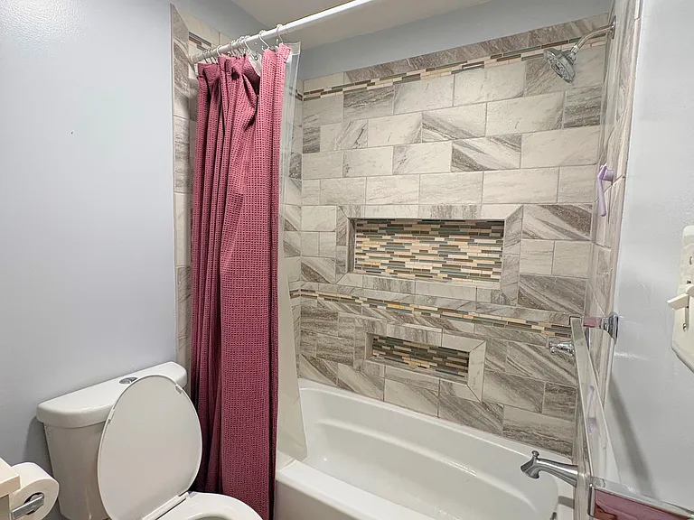 853 Cambridge Dr — Photo 13
