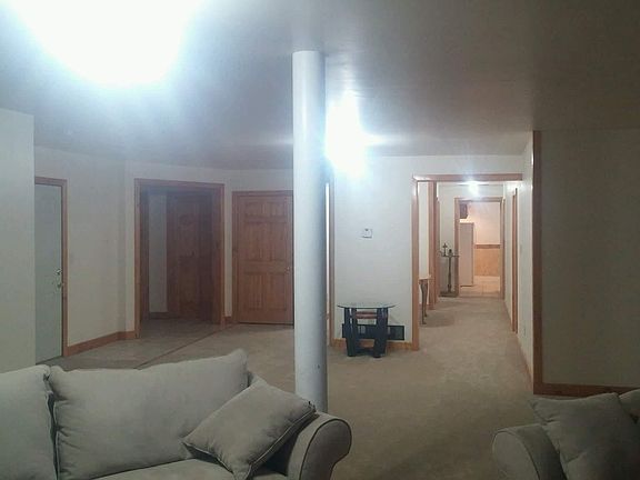 3rd image of 321 N 3rd Ave
