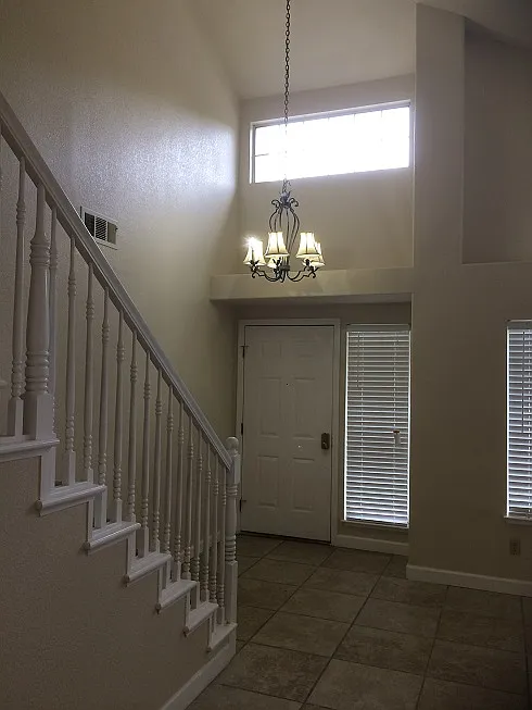 entry web_11102017 - 864 Christy Ct