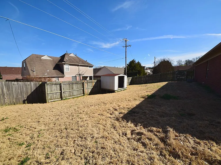 6898 Skylar Mill Ave — Photo 27
