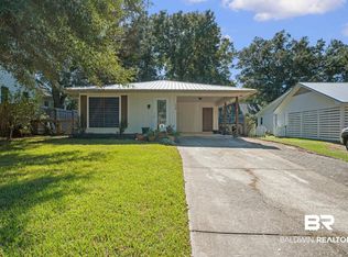 558 Bellangee Ave, Fairhope, AL 36532