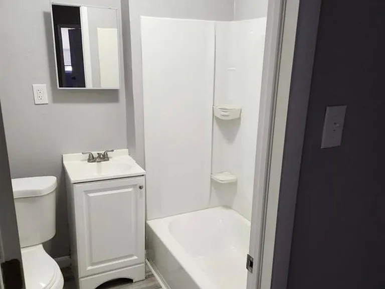 425 Main St #C — Photo 5