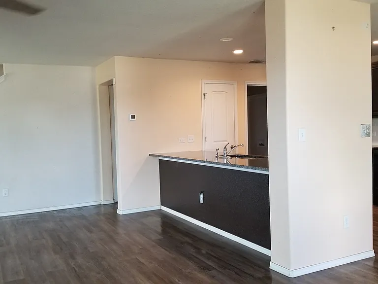 2401 Ranger Pass — Photo 11