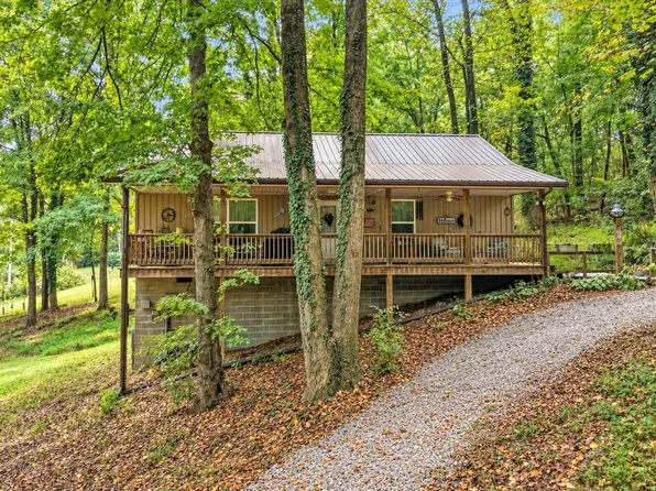 134 McKinney Rd, Harriman, TN 37748