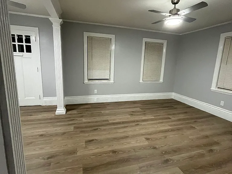19 Spencer St #1 — Photo 1
