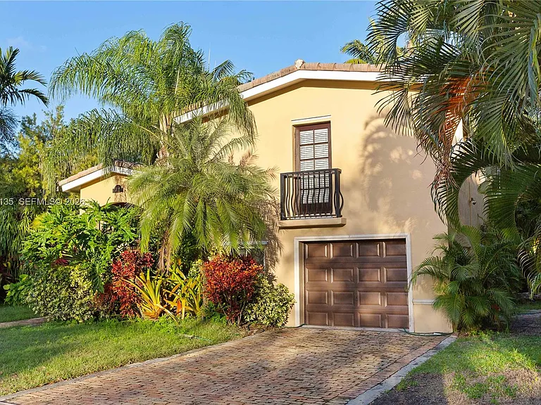 6315 Maynada St — Photo 36
