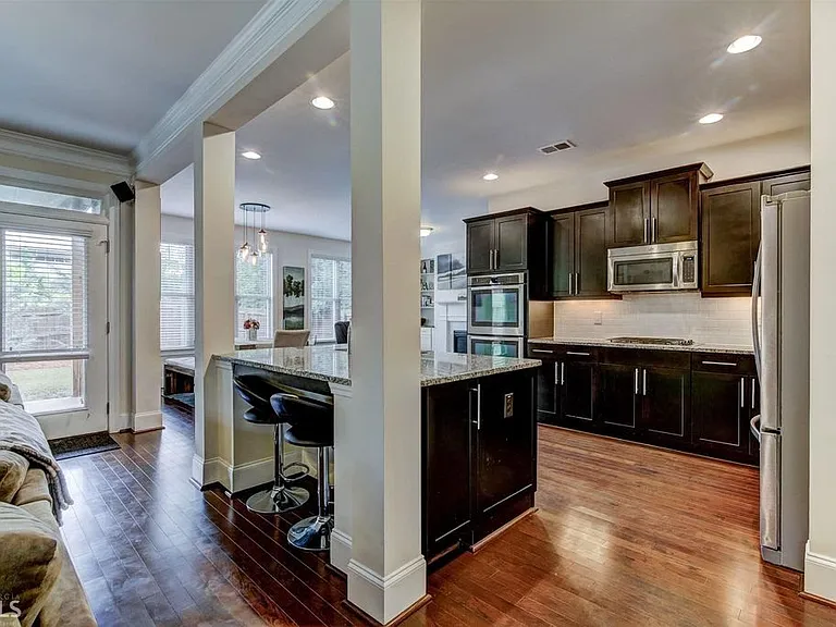 2625 Hickory Hill Dr SE — Photo 17