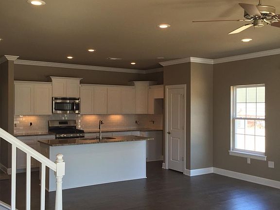 Open Kitchen / Livingroom