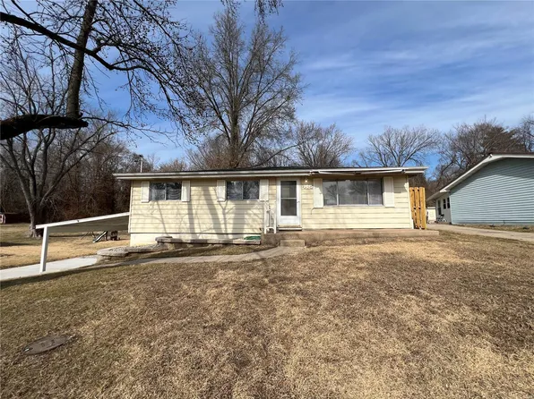 416 Spruce St, East Alton, IL 62024