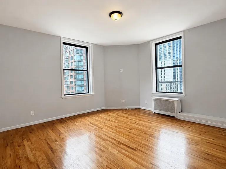 210 W 94th St #7G — Photo 3