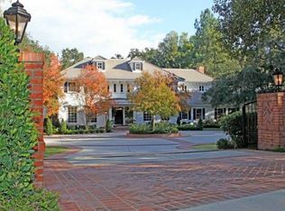 400 Georgian Rd, La Canada Flintridge, CA 91011