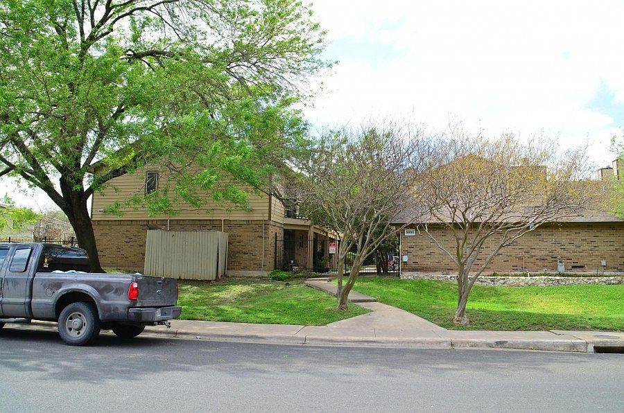 1st image of 5608 Cougar Dr APT 217