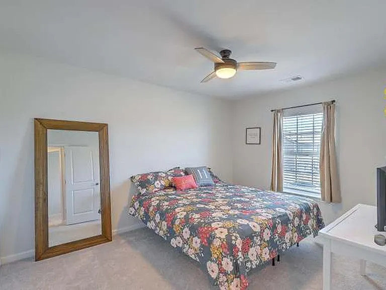 115 Sequoia Ln — Photo 38