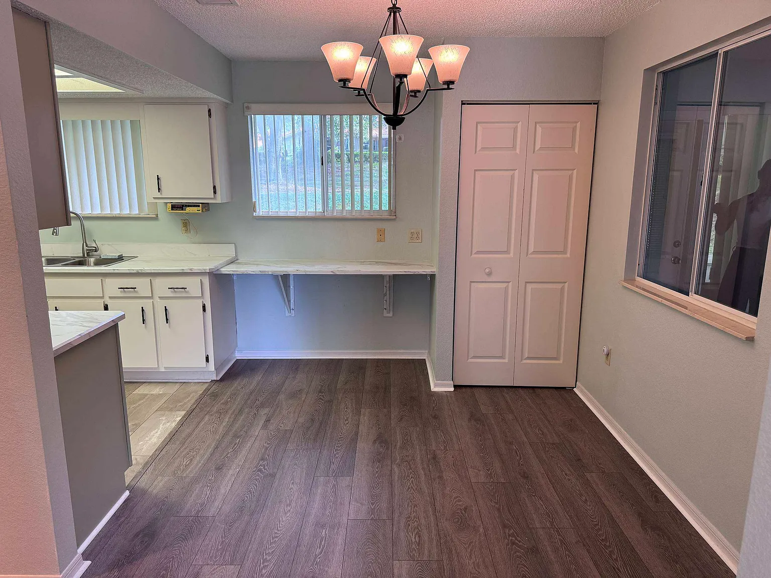2 bed, 988 sqft, $1,450 — Photo 4